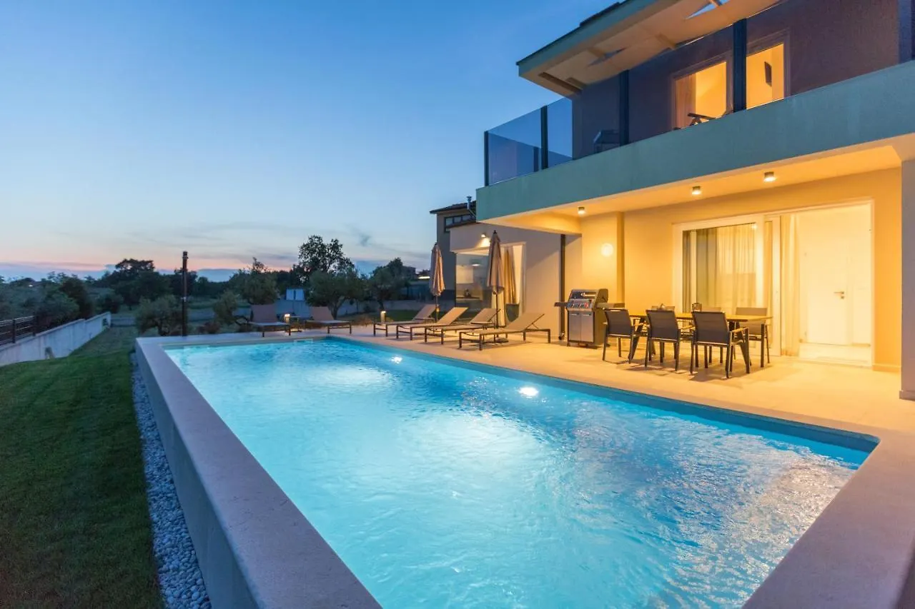 Villa Bella N Višnjan 0*,  Hırvatistan