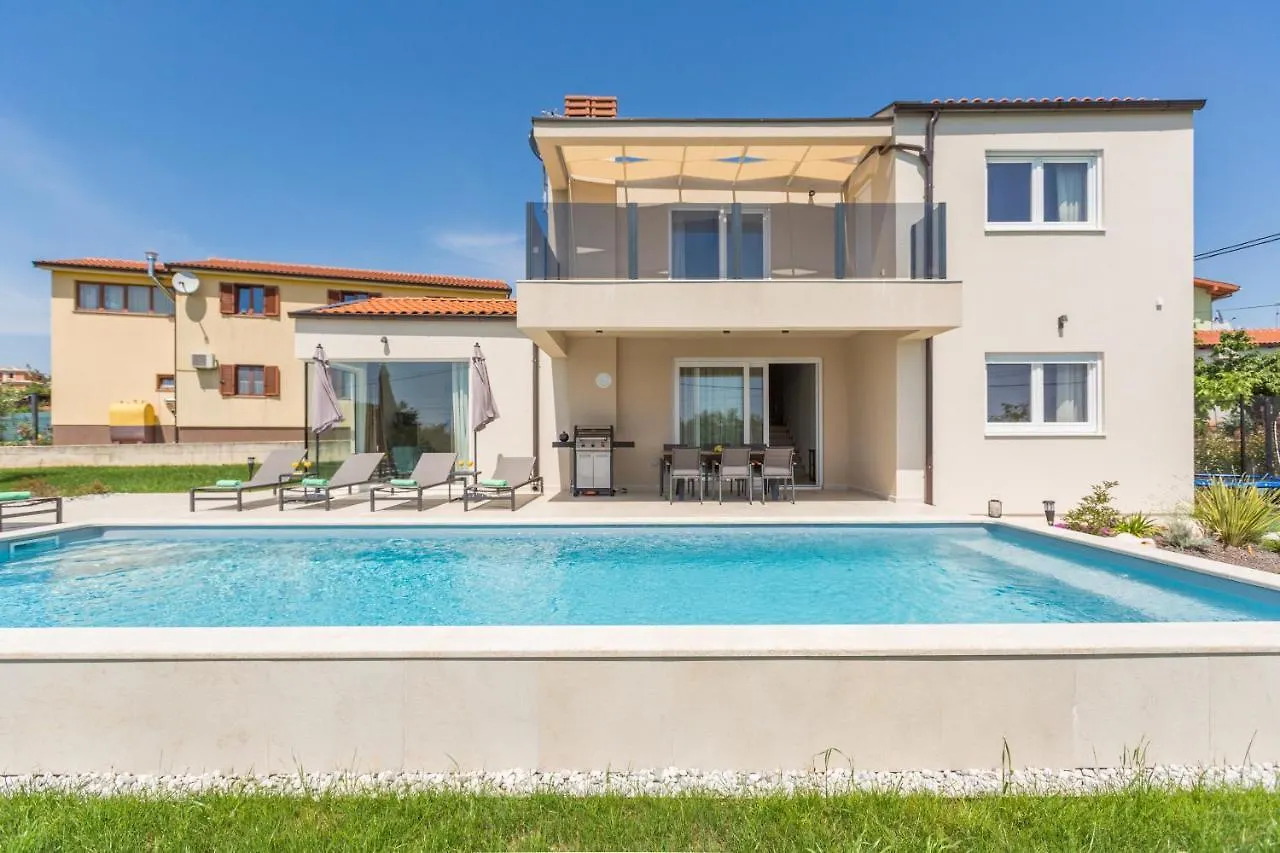 Villa Bella N Visnjan Croatia